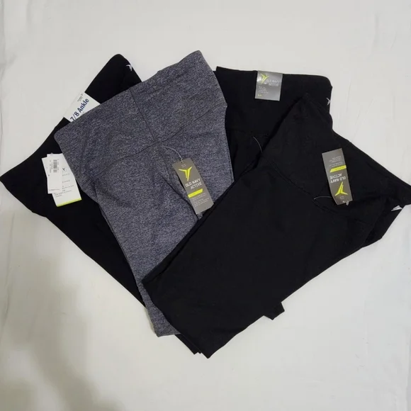 Four Pairs NWT Old Navy Active Go Dry Cool Leggings Yoga pants/ Mesh Cut Outs - Picture 1 of 3